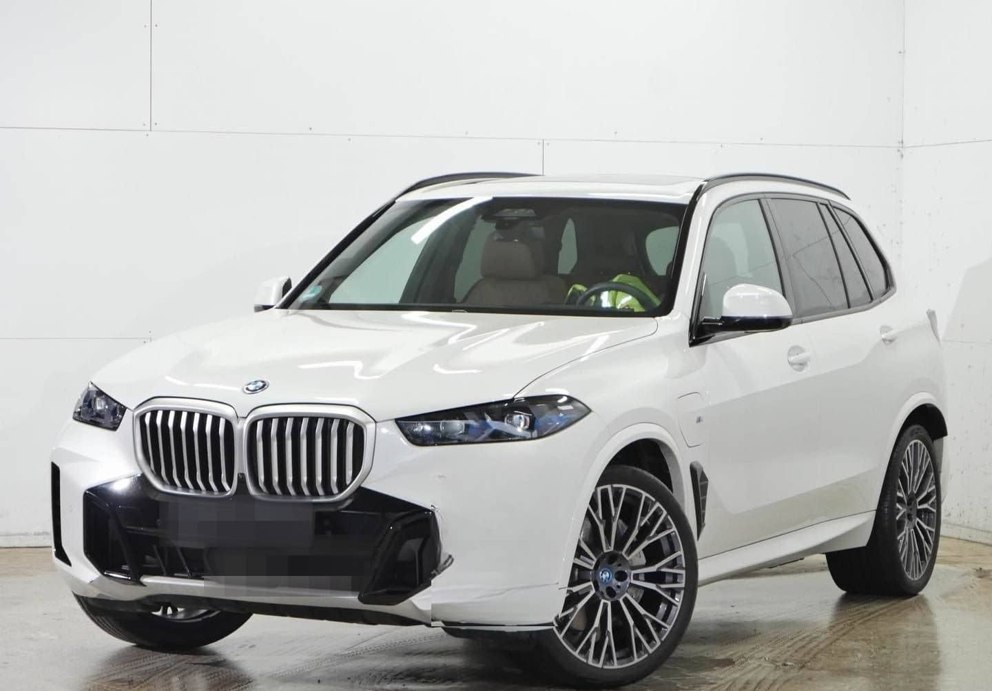 BMW X5 xDrive50e foto 1