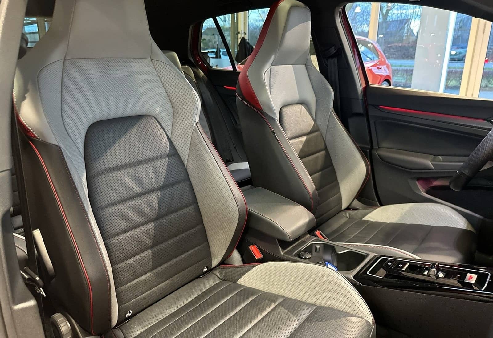 Volkswagen Golf GTI Clubsport Matrix Leder Pano H&K LM19 foto 19