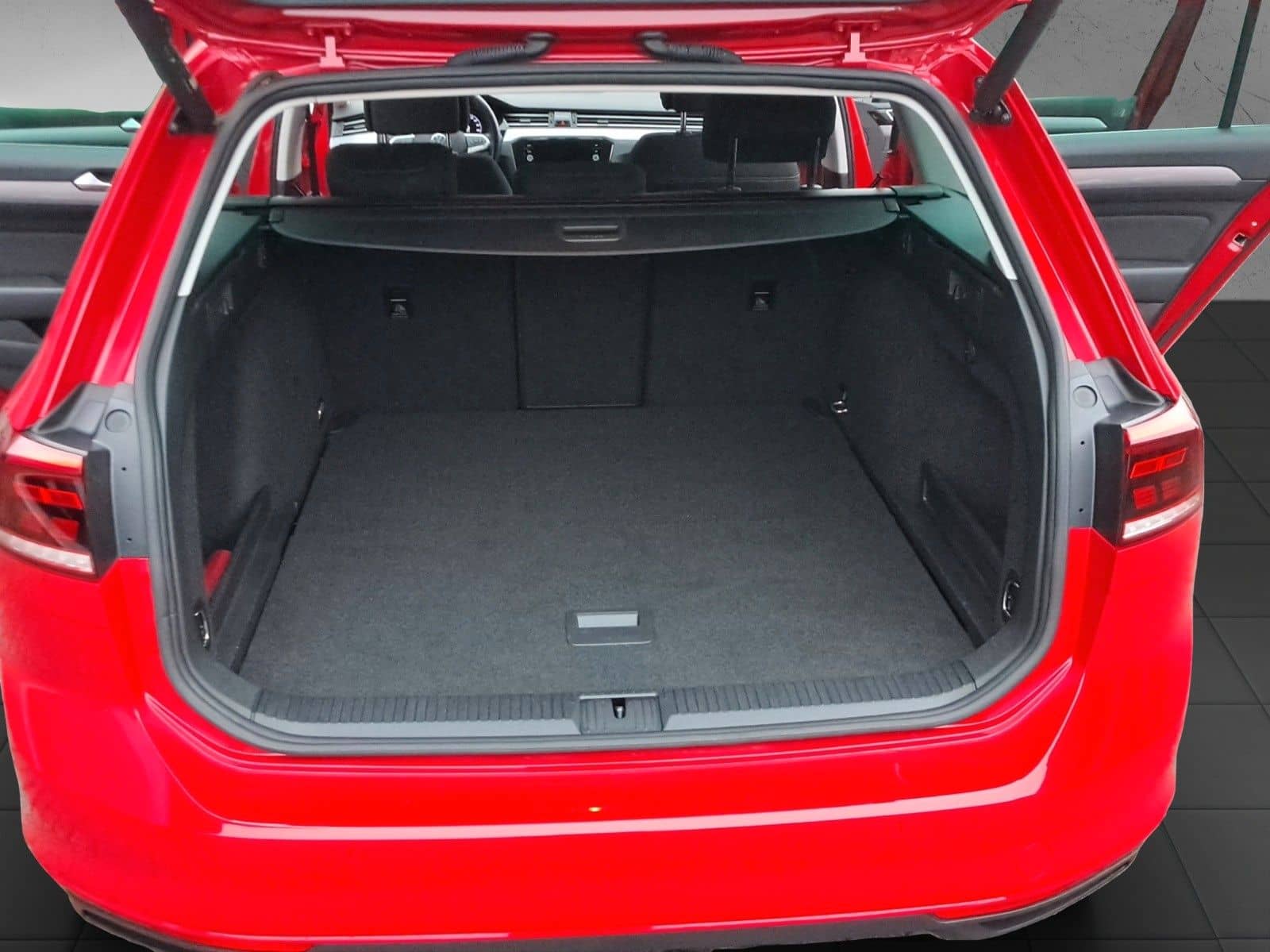 Volkswagen Passat Variant 2.0 TDI DSG,ACC,Navi,LED,Kamera foto 16