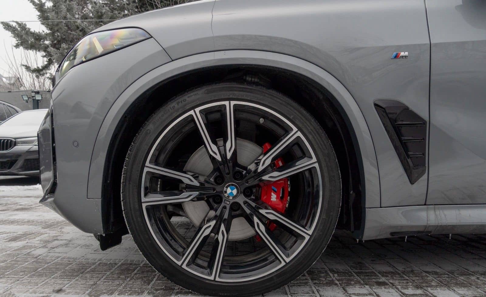 BMW X5 40d M SPORT.LUFTF.PANO.DR.ASS.H/K.360.AHK.22" foto 9