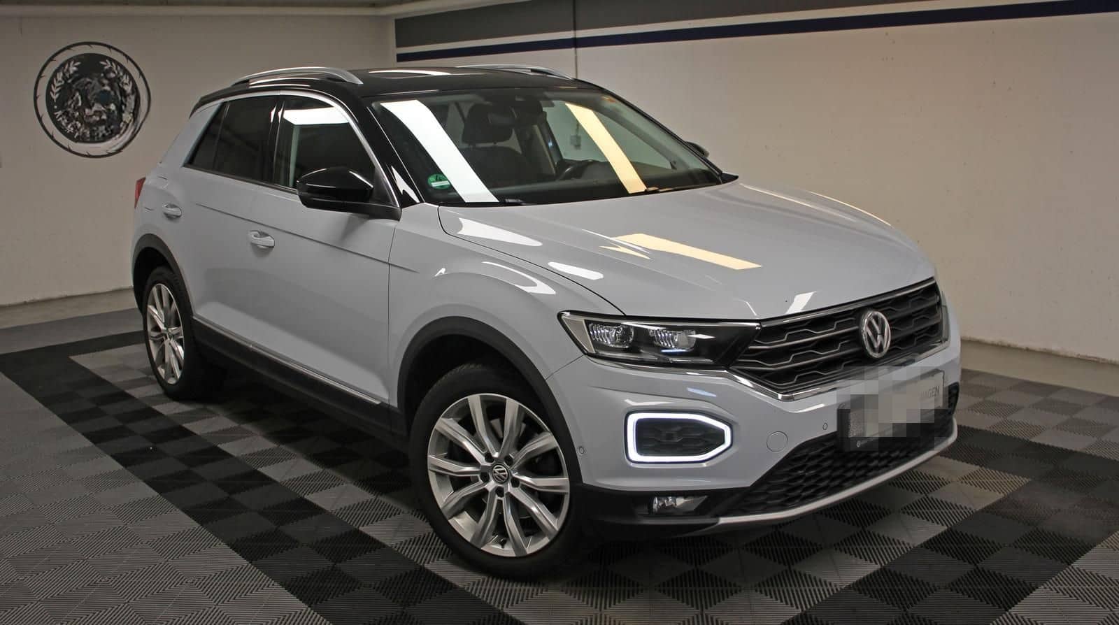 Volkswagen T-Roc 2.0 TDI DSG 4Motion AHK PANO LED ACC NAVI foto 2