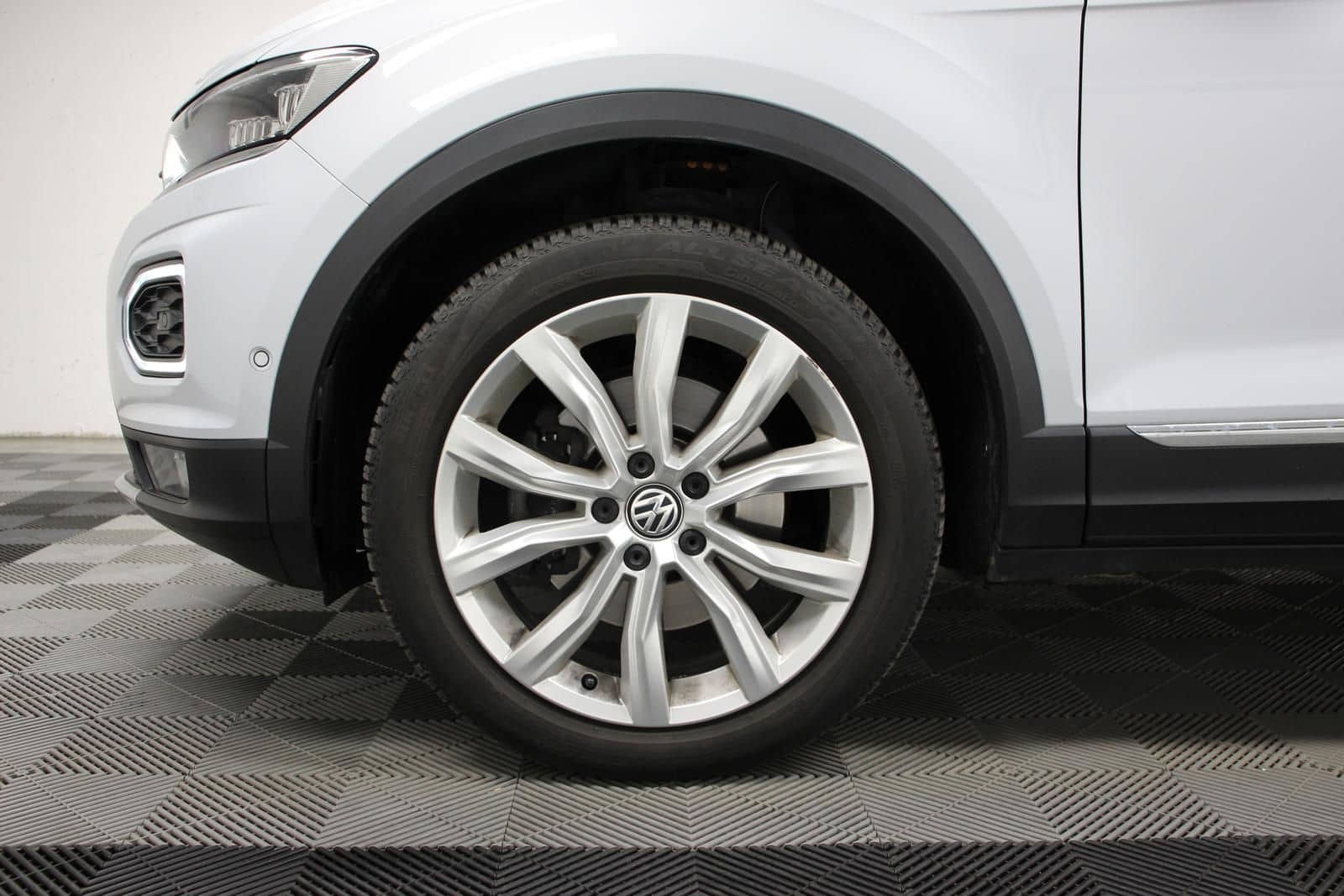 Volkswagen T-Roc 2.0 TDI DSG 4Motion AHK PANO LED ACC NAVI foto 5