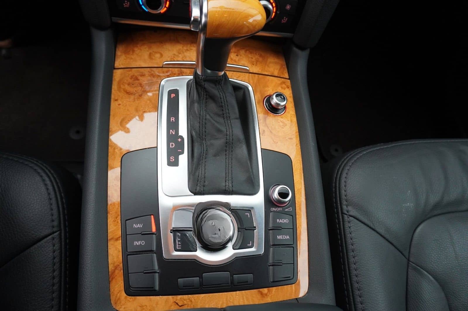 Audi Q7 3.0 TDI quattro*Leder*2.Hand*7-Sitzer* foto 17