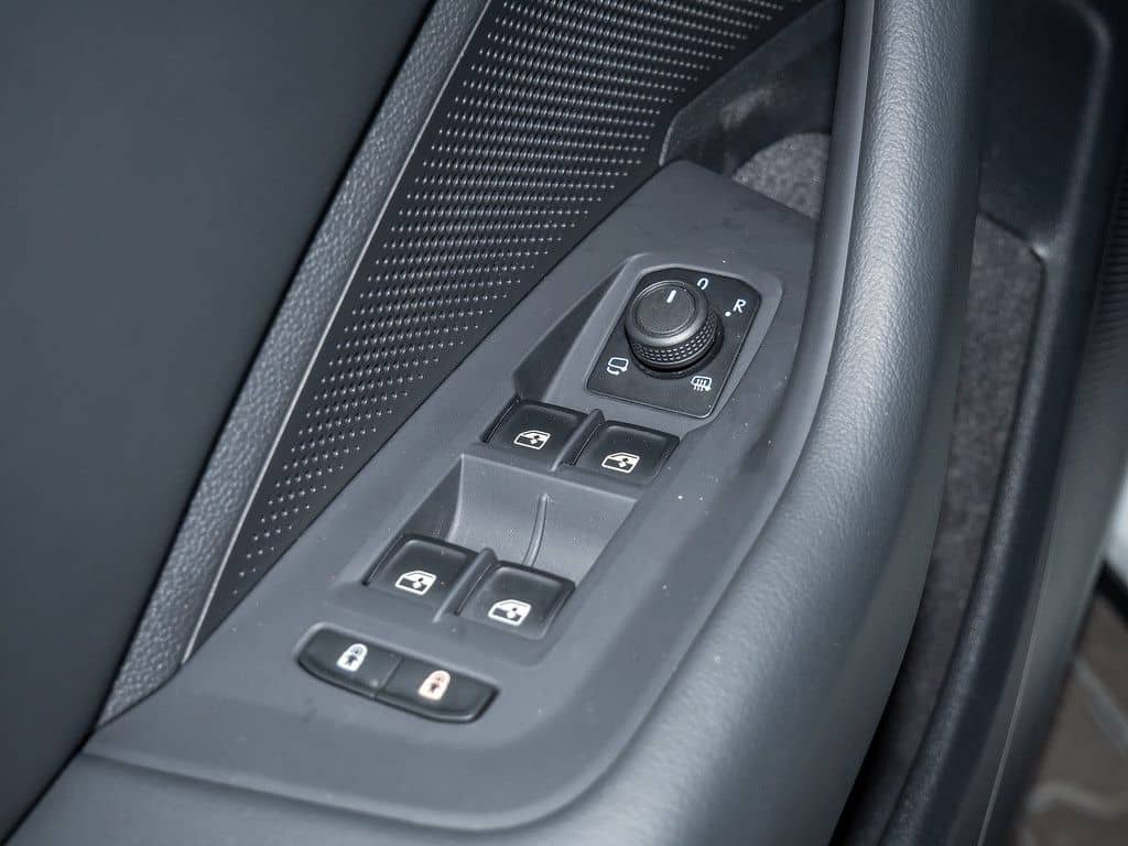 Volkswagen Passat Business 2,0 l TDI DSG AHK ACC LED 360° foto 20