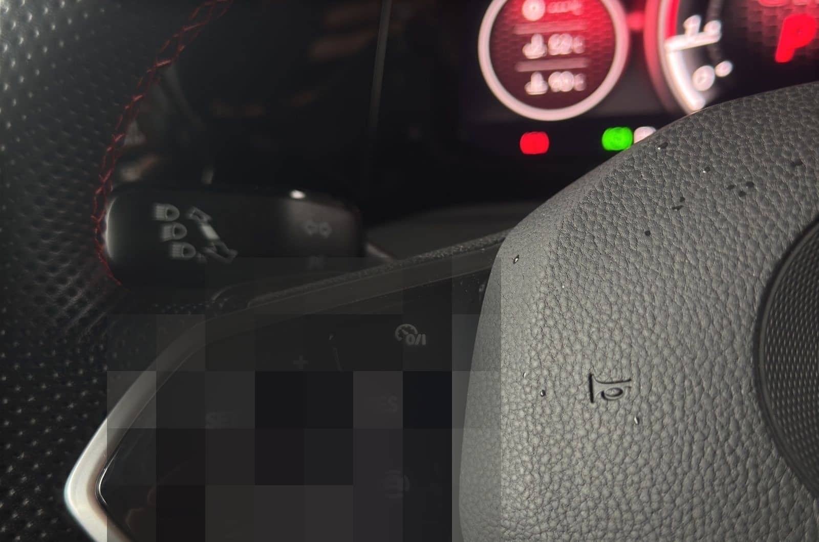 Volkswagen Golf VIII GTI CLUBSPORT 2.0 TSI DSG LED PLUS DCC foto 18