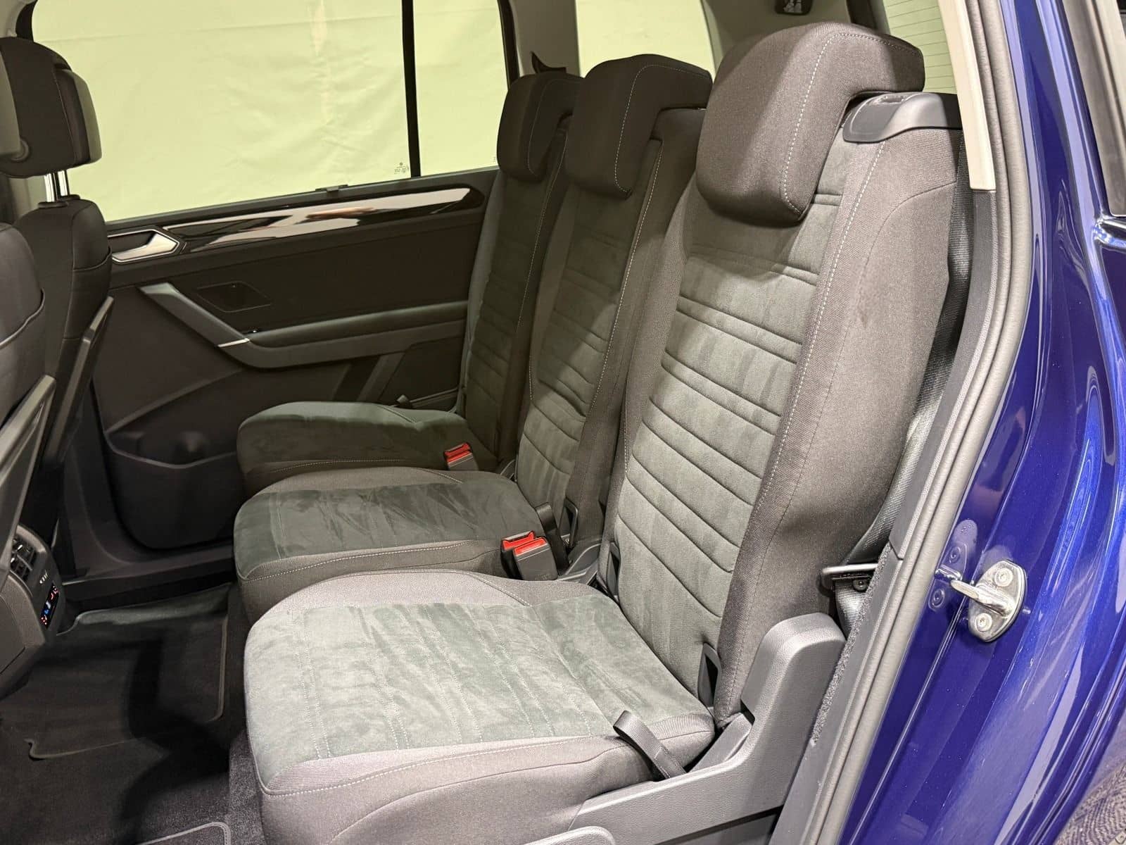 Volkswagen Touran Highline 2.0 TDI DSG | 7-SITZ LED ACC NAV foto 23