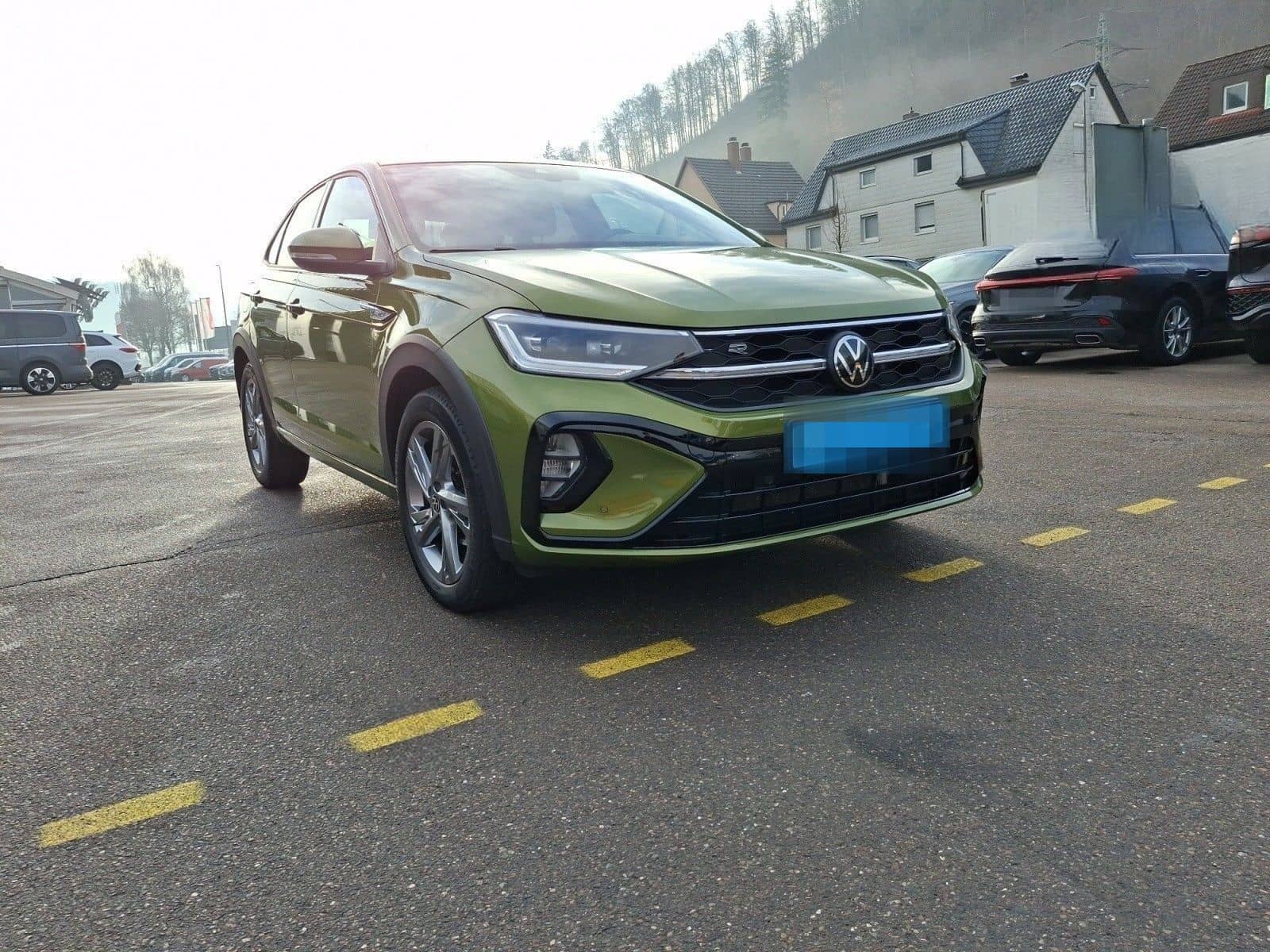 Volkswagen Taigo R-Line 1,5 TSI OPF DSG foto 13