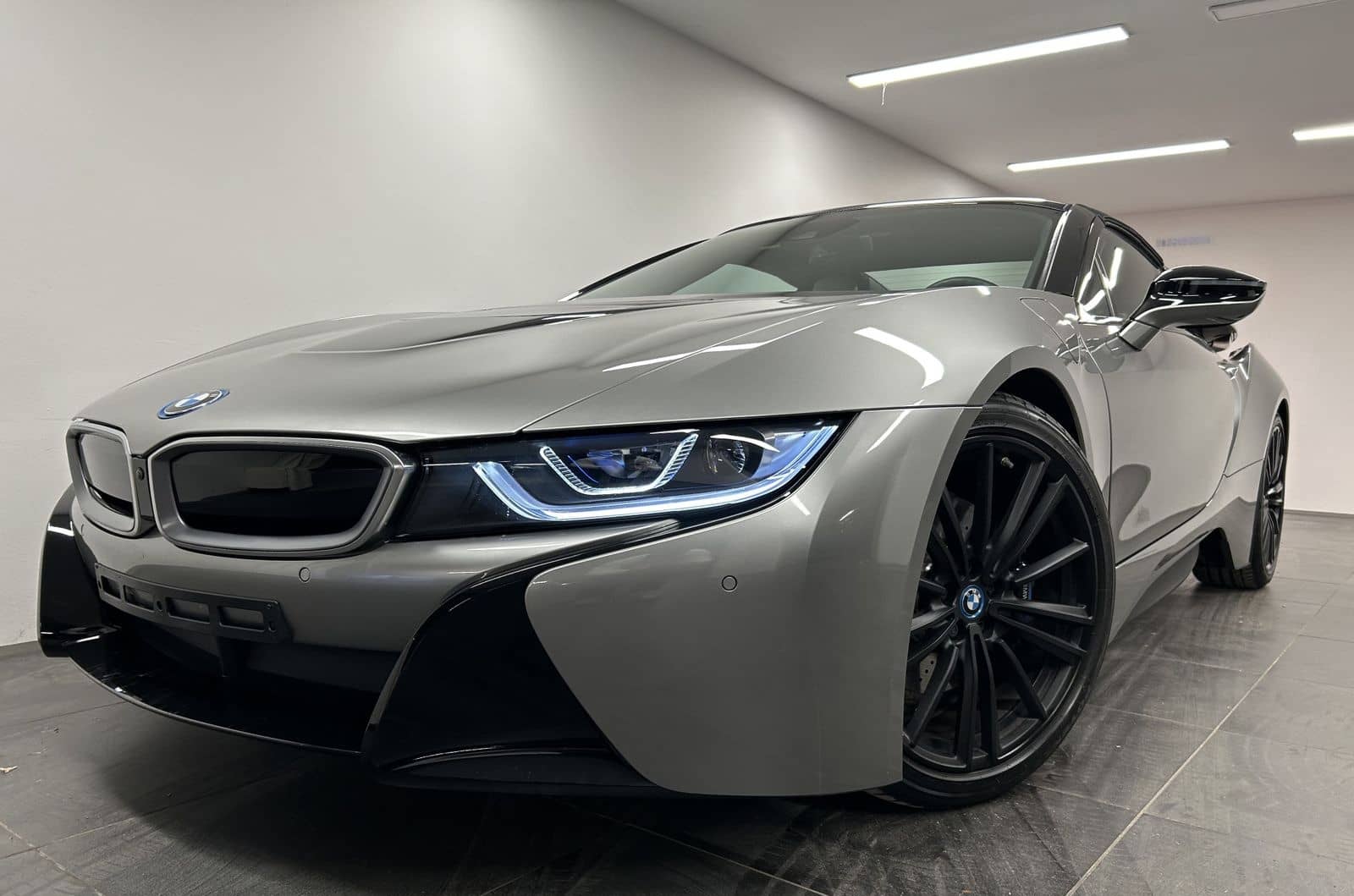 BMW i8 Roadster First Edition 1 of 200 Harman/Kardon foto 7