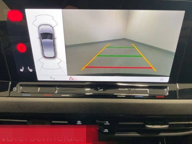 Volkswagen Golf 8 GTI 2.0 TSI DSG Clubsport MATRIX PANO HuD foto 25