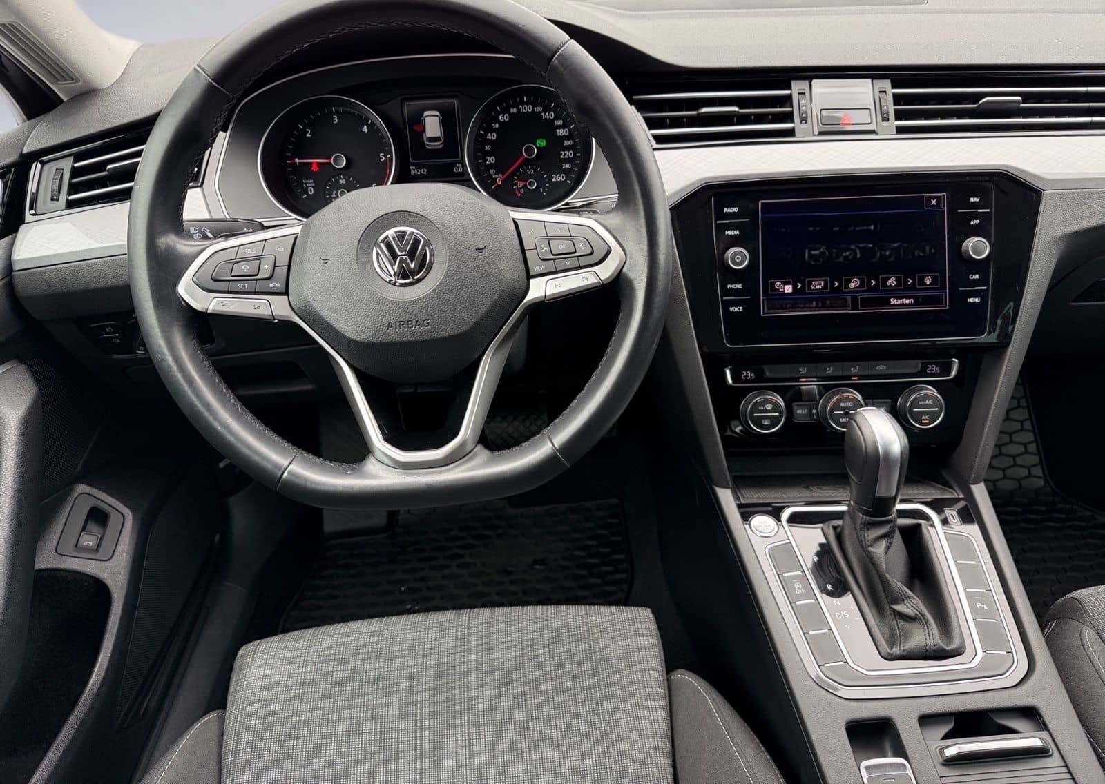 Volkswagen Passat Variant DSG Business, Navi, ACC, AHK foto 13