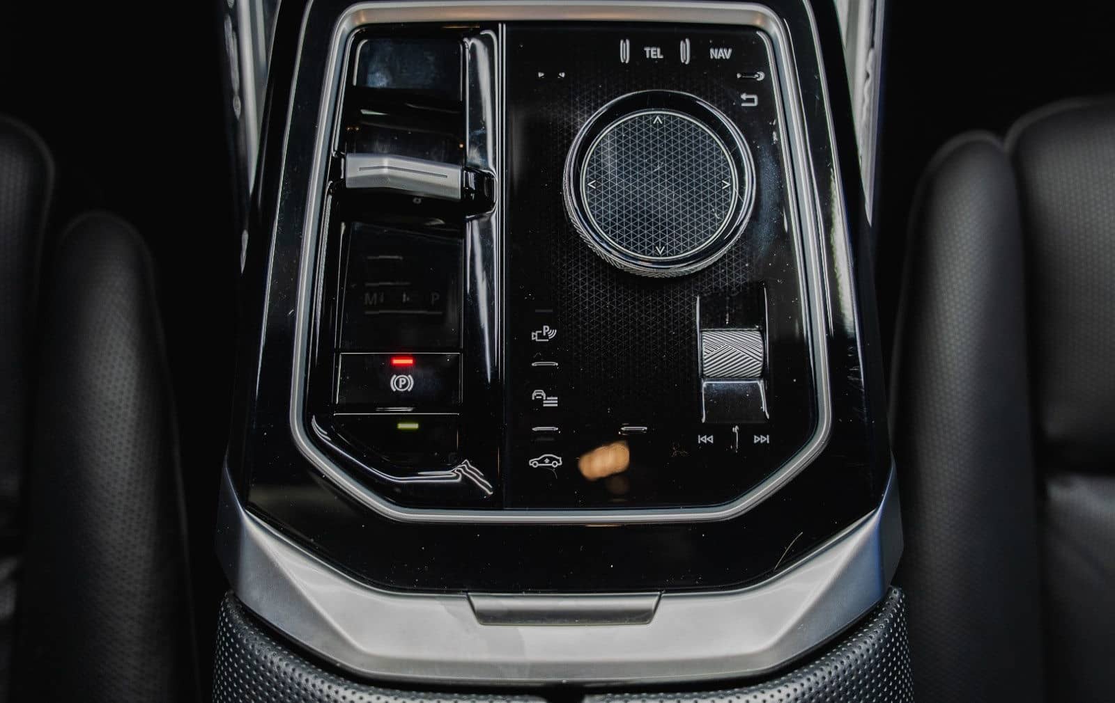 BMW 740 d xDrive *M Sport Pro*Iconic Glow*Theater TV foto 16