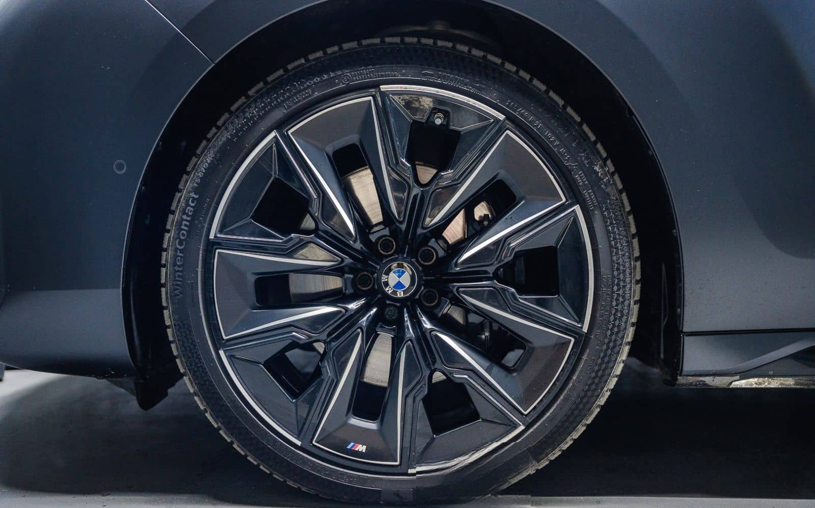 BMW 740 d xDrive *M Sport Pro*Iconic Glow*Theater TV foto 4