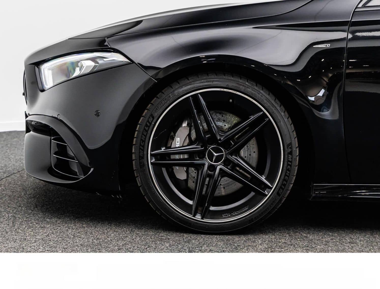 Mercedes-Benz A45 AMG 4MATIC NIGHT/18Z./AMG DRIVER´S/TOTW/KAM. foto 13