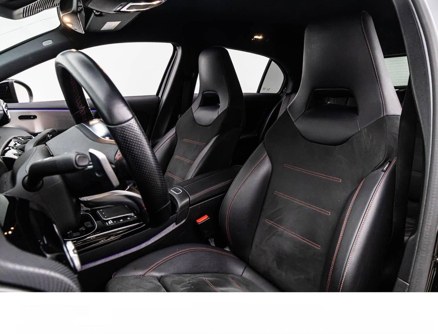 Mercedes-Benz A45 AMG 4MATIC NIGHT/18Z./AMG DRIVER´S/TOTW/KAM. foto 17