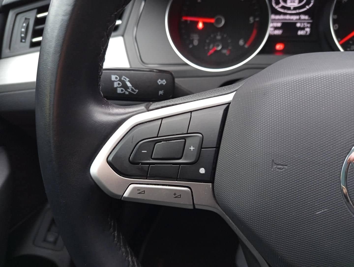 Volkswagen Passat Variant 2.0 TDI foto 13