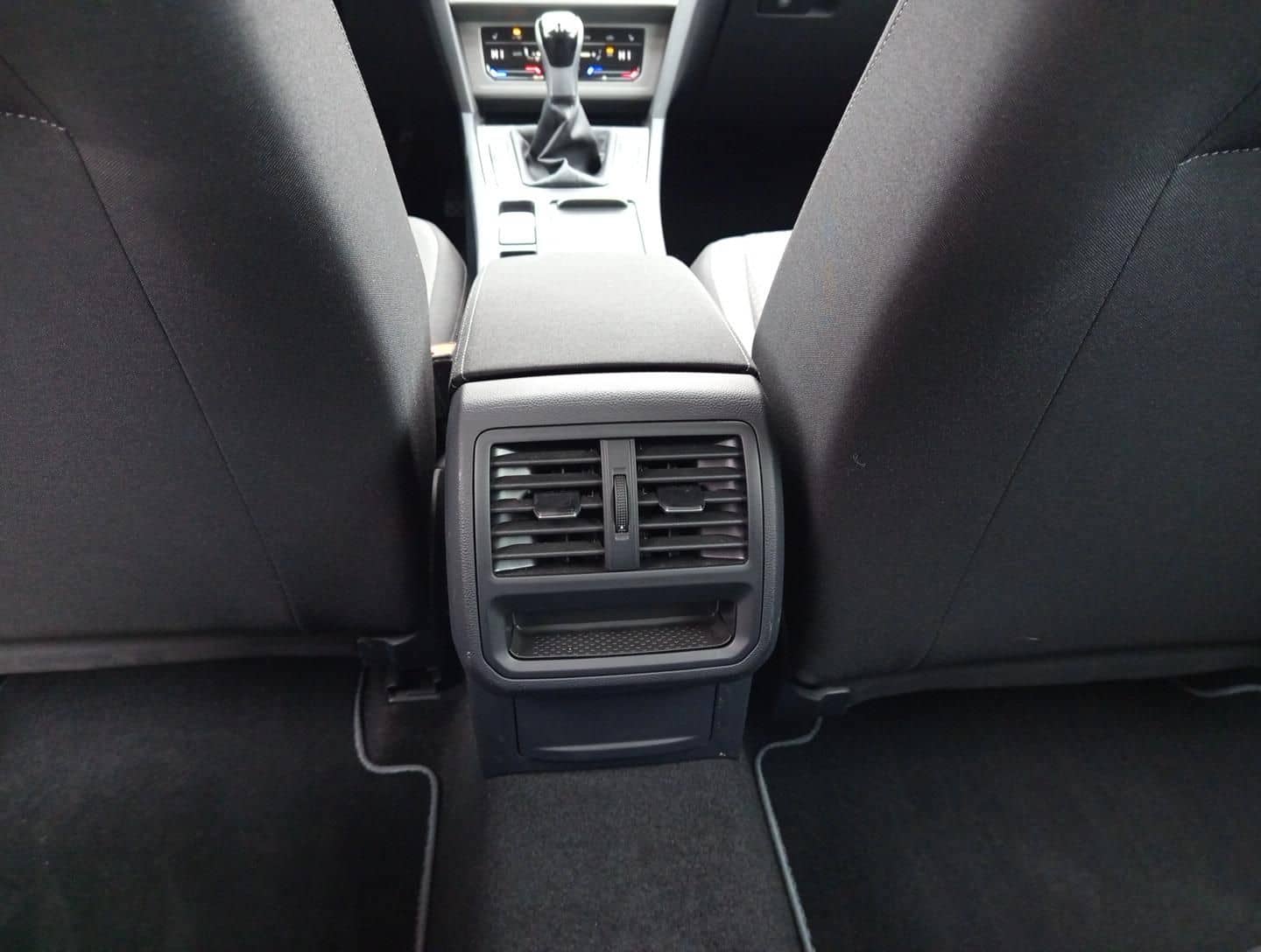 Volkswagen Passat Variant 2.0 TDI foto 18