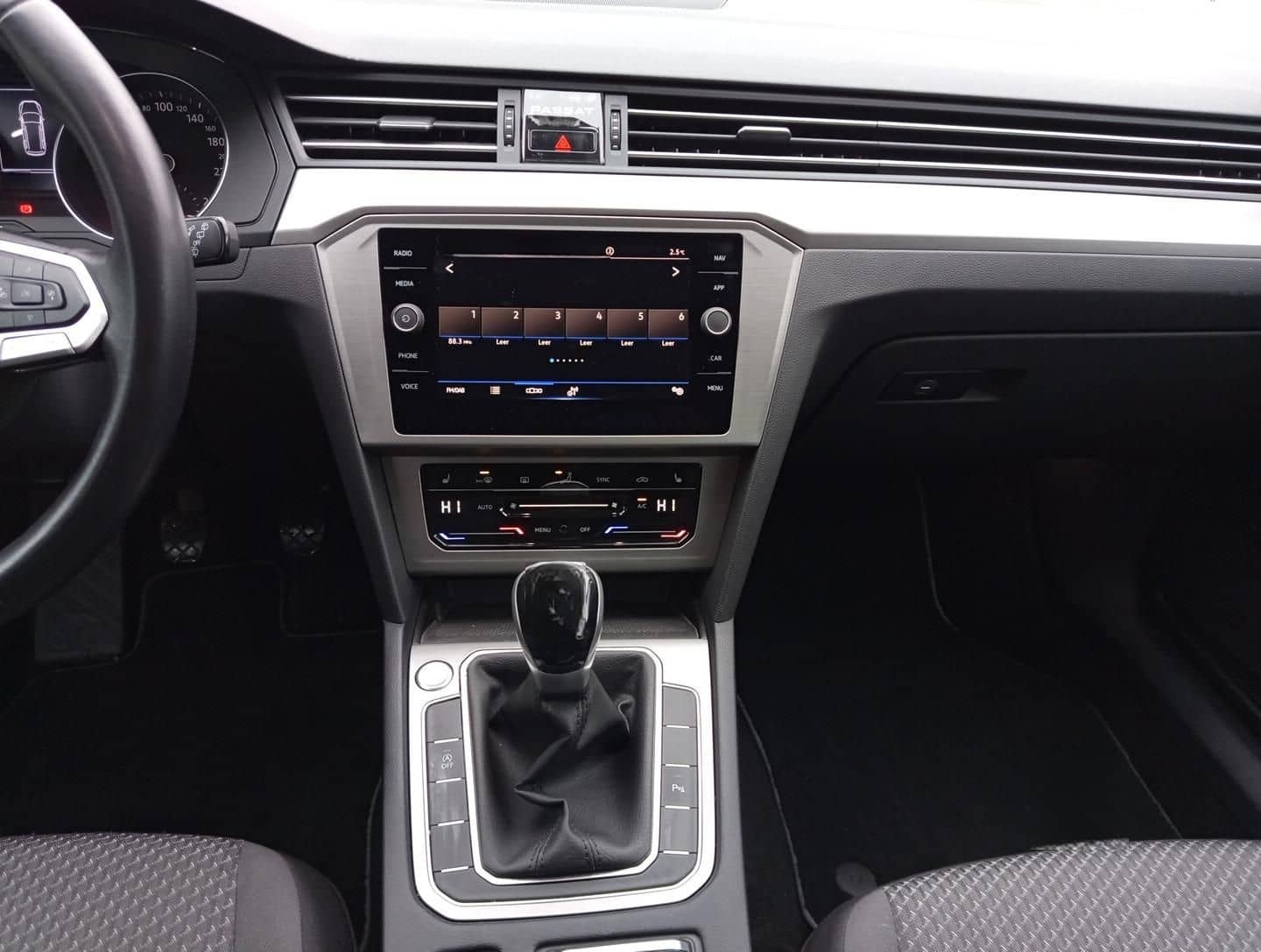 Volkswagen Passat Variant 2.0 TDI foto 8