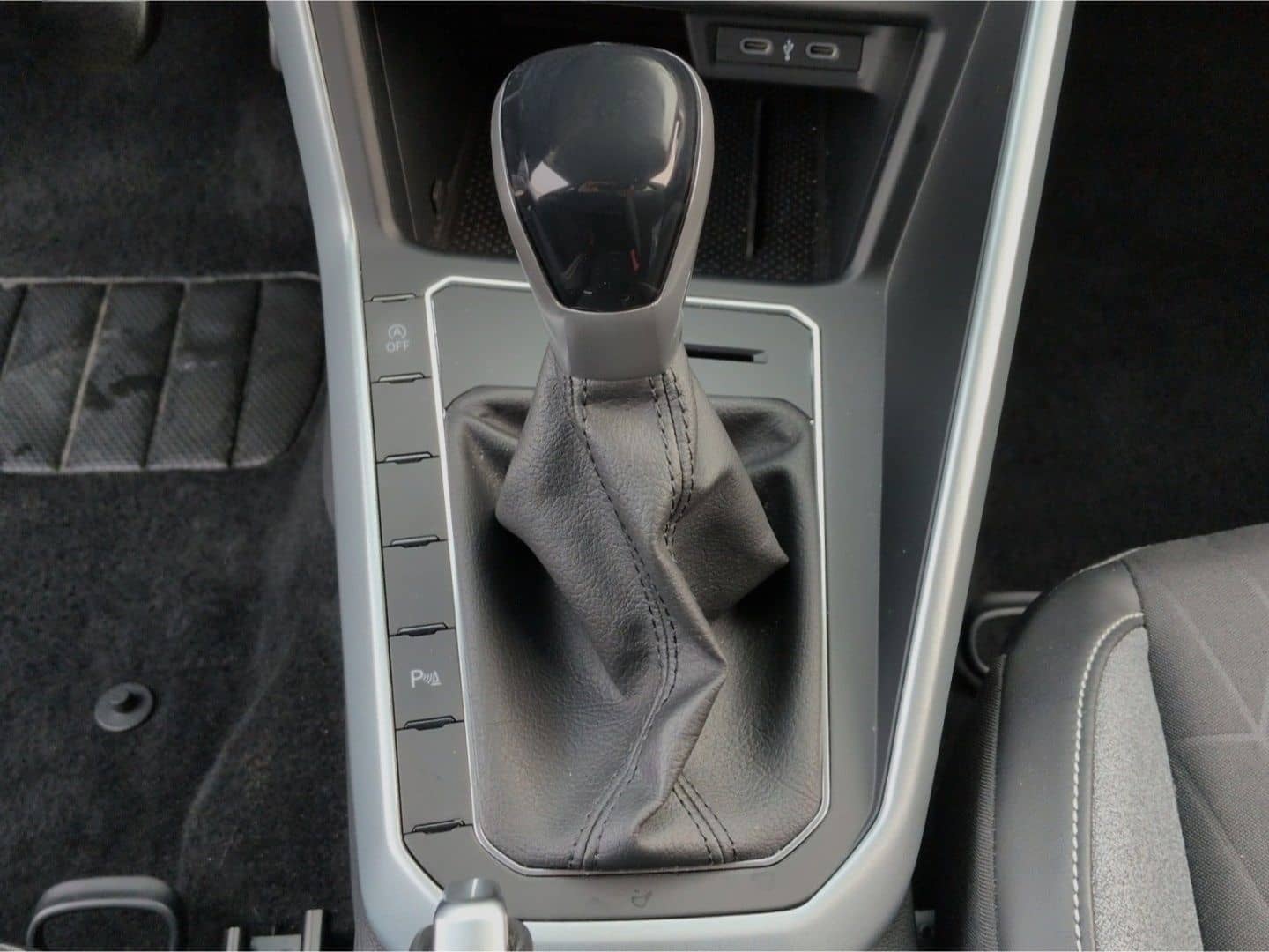 Volkswagen Taigo GOAL 1.0TSI*ACC LED Navi digCock SHZ 2xPDC foto 11