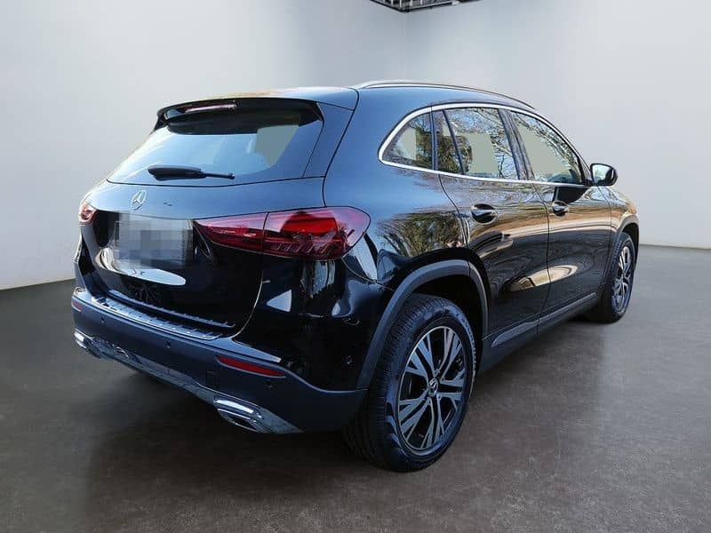 Mercedes-Benz GLA 220 4M // PROGRESSIVE KAMERA SPUR PDC SHZ foto 6