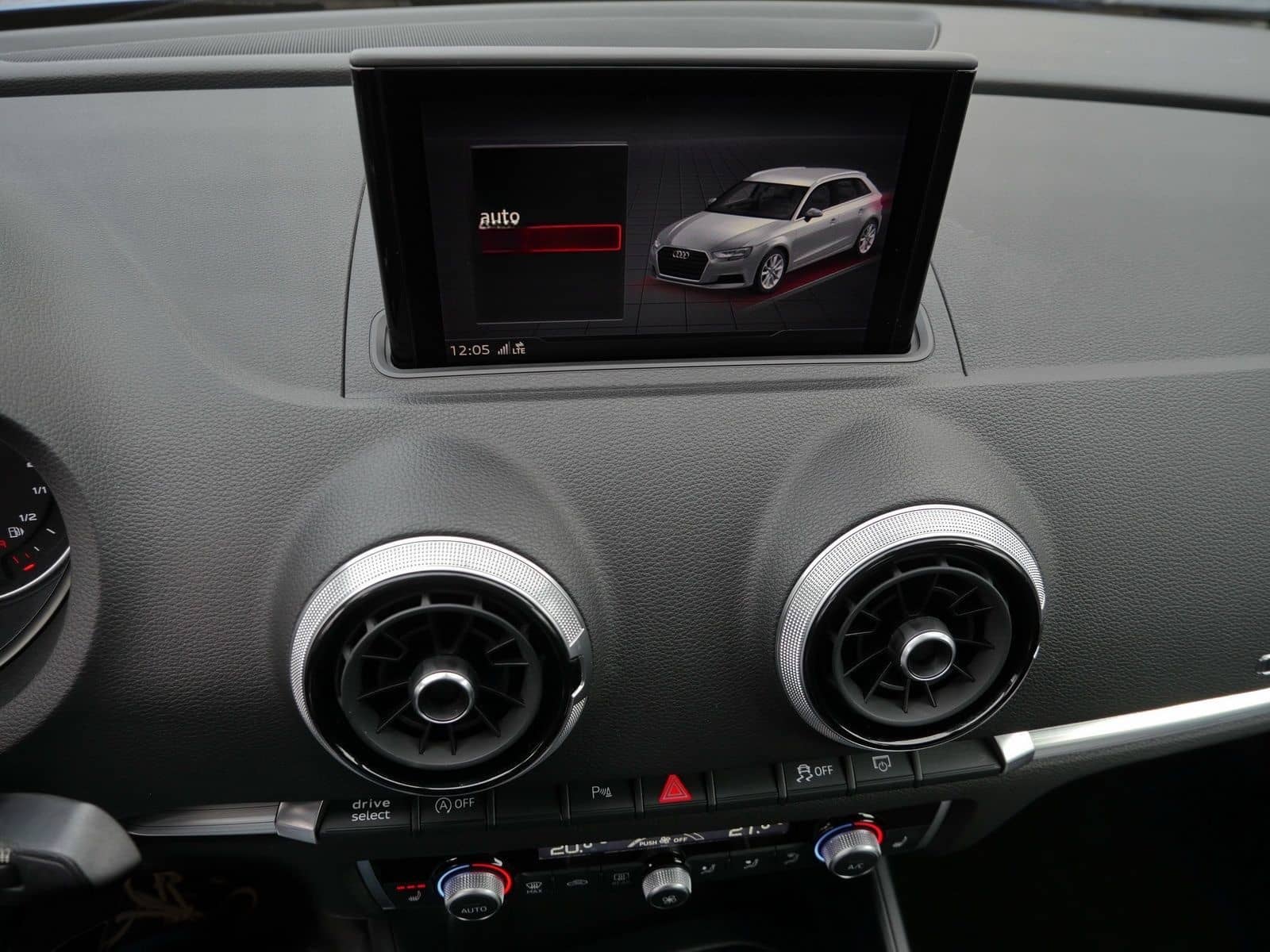 Audi A3 Sportback 2.0 TDI Navigation*Sound*GRA foto 19