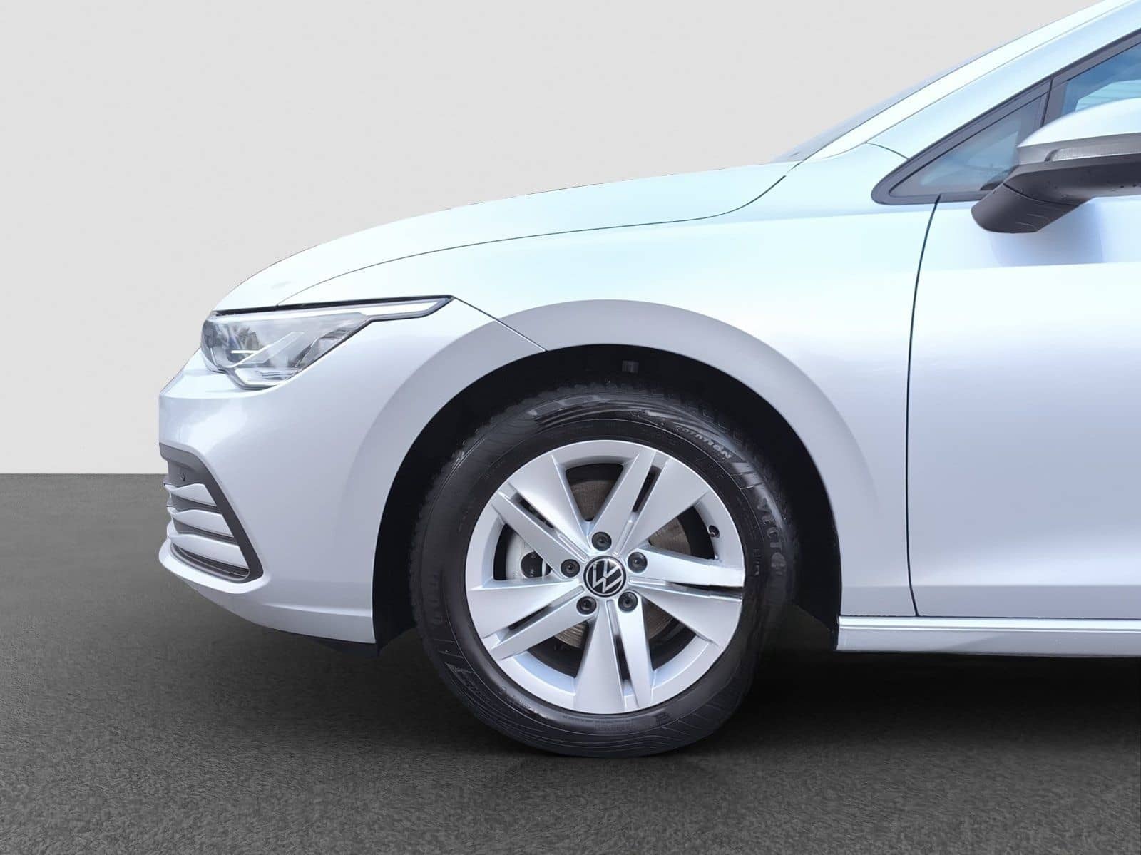 Volkswagen Golf 8 Lim. 1.5 TSI Life LED NAVI PDC foto 11