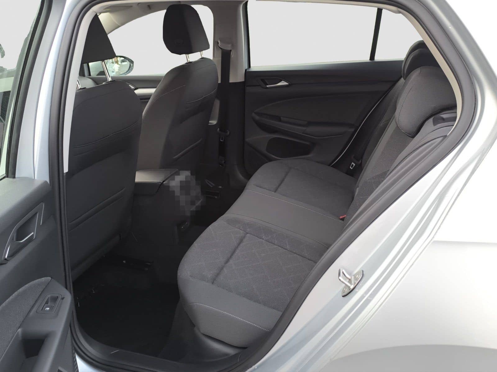 Volkswagen Golf 8 Lim. 1.5 TSI Life LED NAVI PDC foto 15