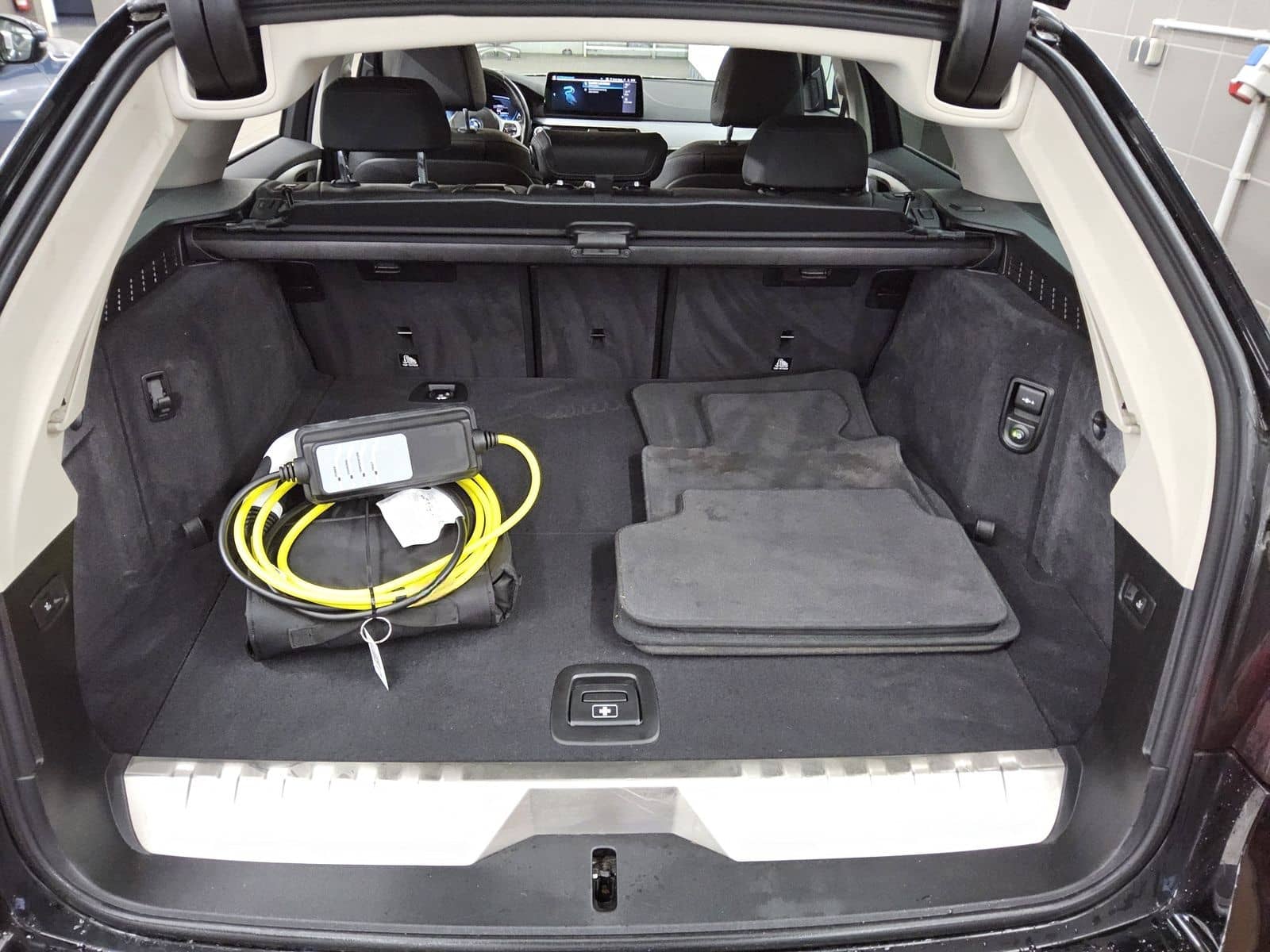 BMW 530e Touring Leder Navi LED LC prof. HiFi AHK foto 12