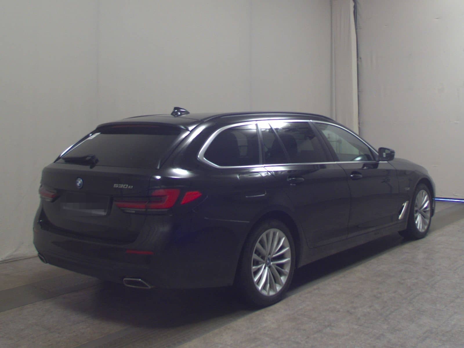 BMW 530e Touring Leder Navi LED LC prof. HiFi AHK foto 4