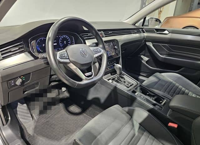 Volkswagen Passat 4Motion Sport Led Navi Leder AHK Kamera foto 16