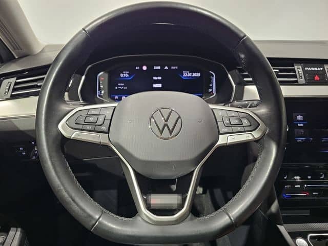 Volkswagen Passat 4Motion Sport Led Navi Leder AHK Kamera foto 24