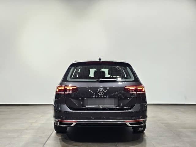 Volkswagen Passat 4Motion Sport Led Navi Leder AHK Kamera foto 11