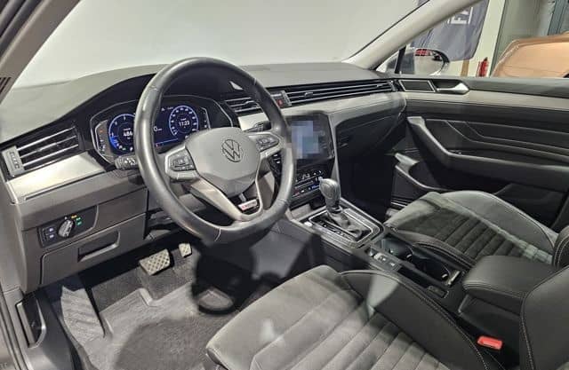 Volkswagen Passat 4Motion Sport Led Navi Leder AHK Kamera foto 16