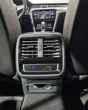 Volkswagen Passat 4Motion Sport Led Navi Leder AHK Kamera foto 20