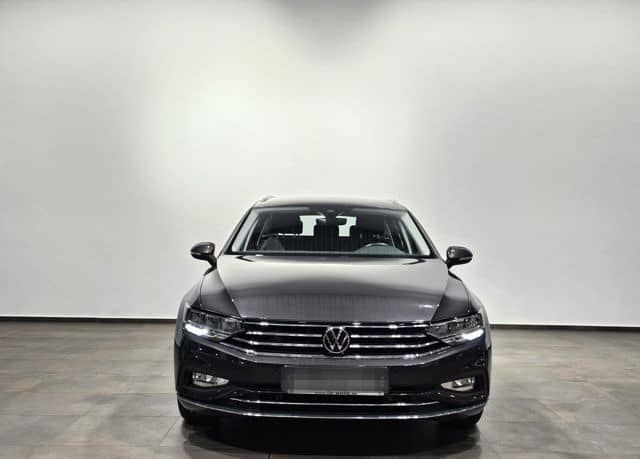 Volkswagen Passat 4Motion Sport Led Navi Leder AHK Kamera foto 3