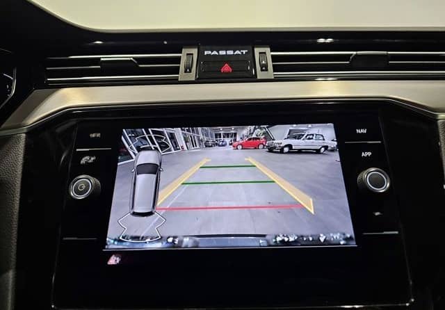 Volkswagen Passat 4Motion Sport Led Navi Leder AHK Kamera foto 22