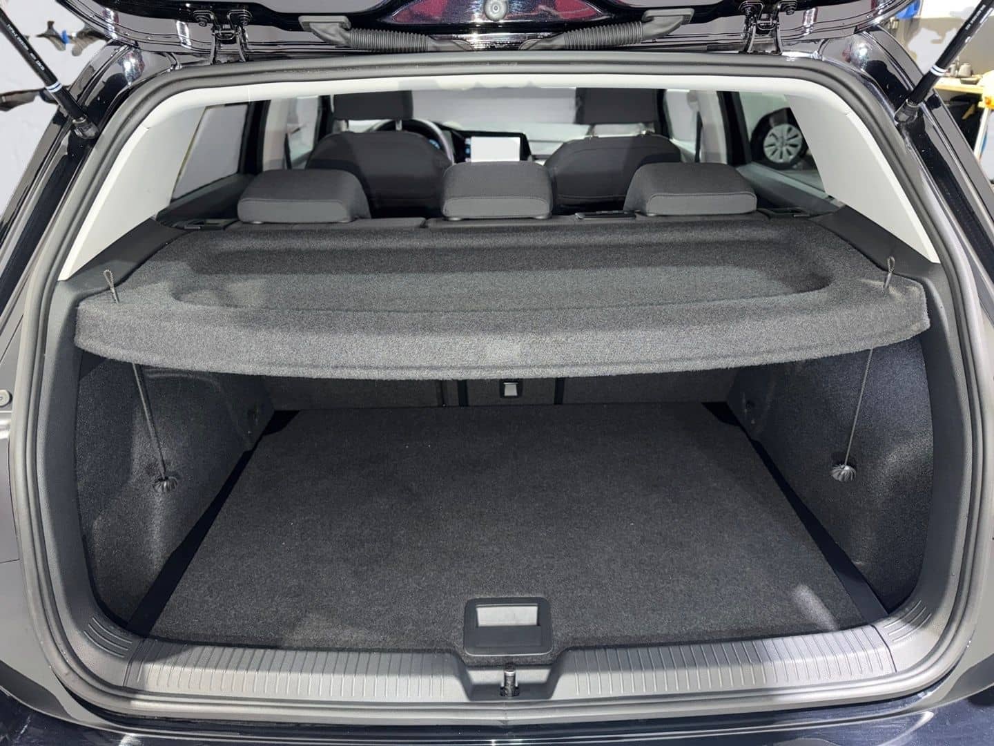 Volkswagen Golf 8 2.0 TDI DSG LIFE LED KAMERA NAVI 16Z TEMP foto 8