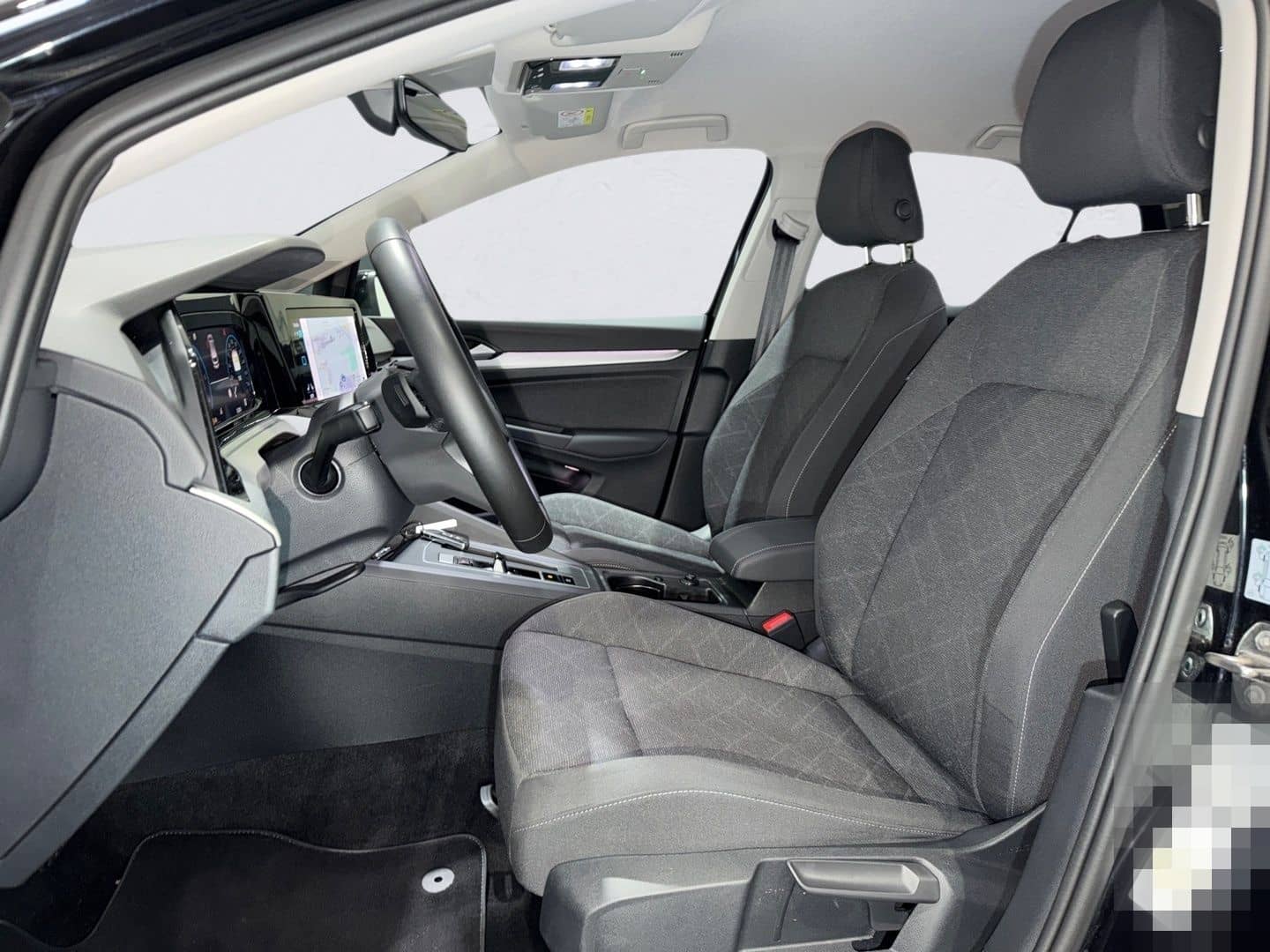 Volkswagen Golf 8 2.0 TDI DSG LIFE LED KAMERA NAVI 16Z TEMP foto 10