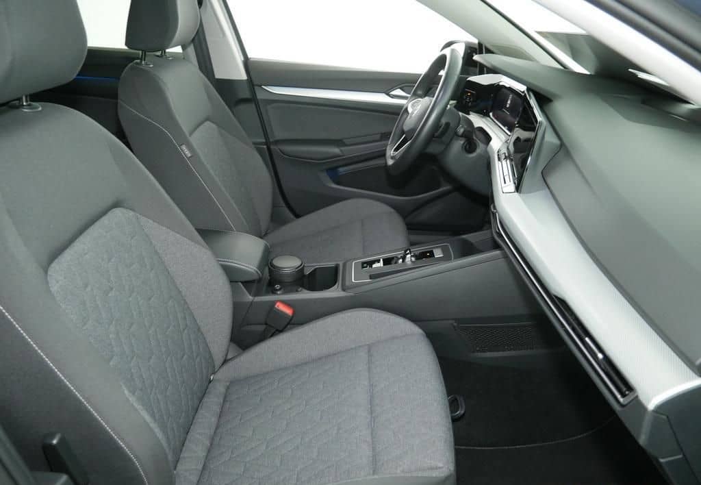 Volkswagen Golf 8 MOVE 2.0 TDI DSG Navi LED ACC SiHz foto 6