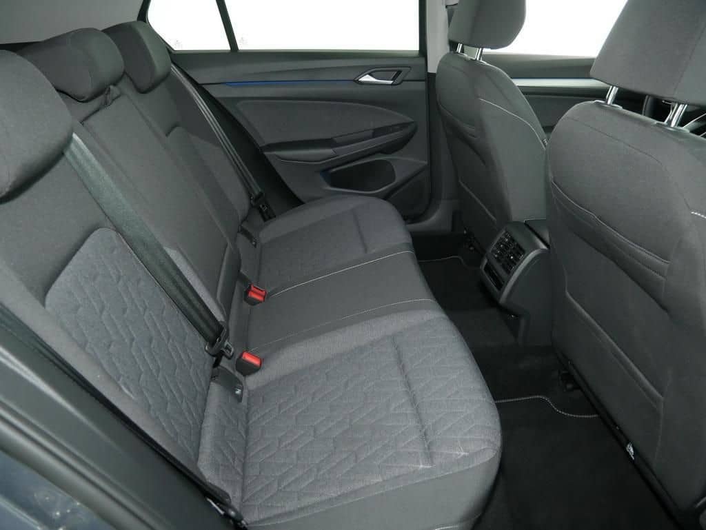 Volkswagen Golf 8 MOVE 2.0 TDI DSG Navi LED ACC SiHz foto 7