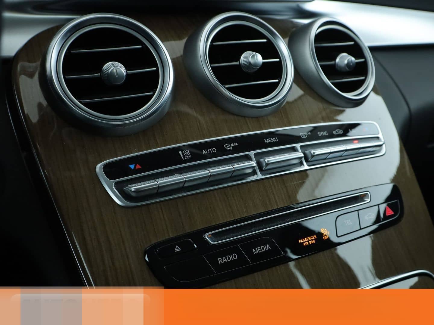 Mercedes-Benz C 180 CGI Exclusive Aut.*NAVI*LED*PDC*SHZ*TEMPO* foto 25