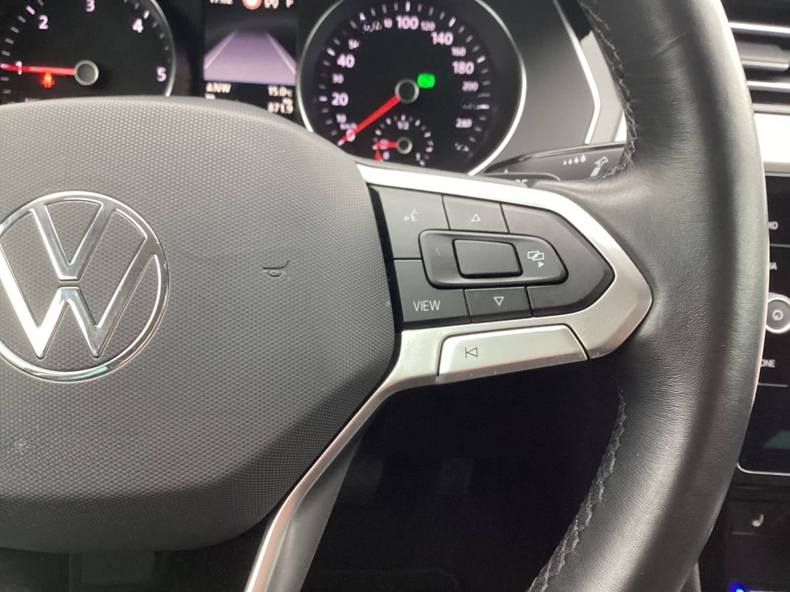 Volkswagen Passat Variant 2.0 TDI DSG BUSINESS +AHK +360° + foto 12