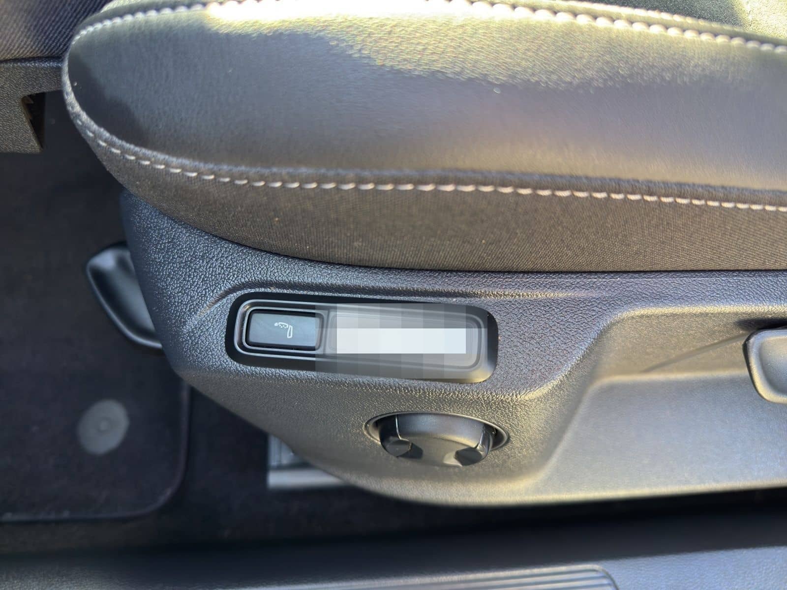 Volkswagen T-Roc 1.0 TSI R-LINE GARANTIE-2028 KAMERA ERGO L foto 17