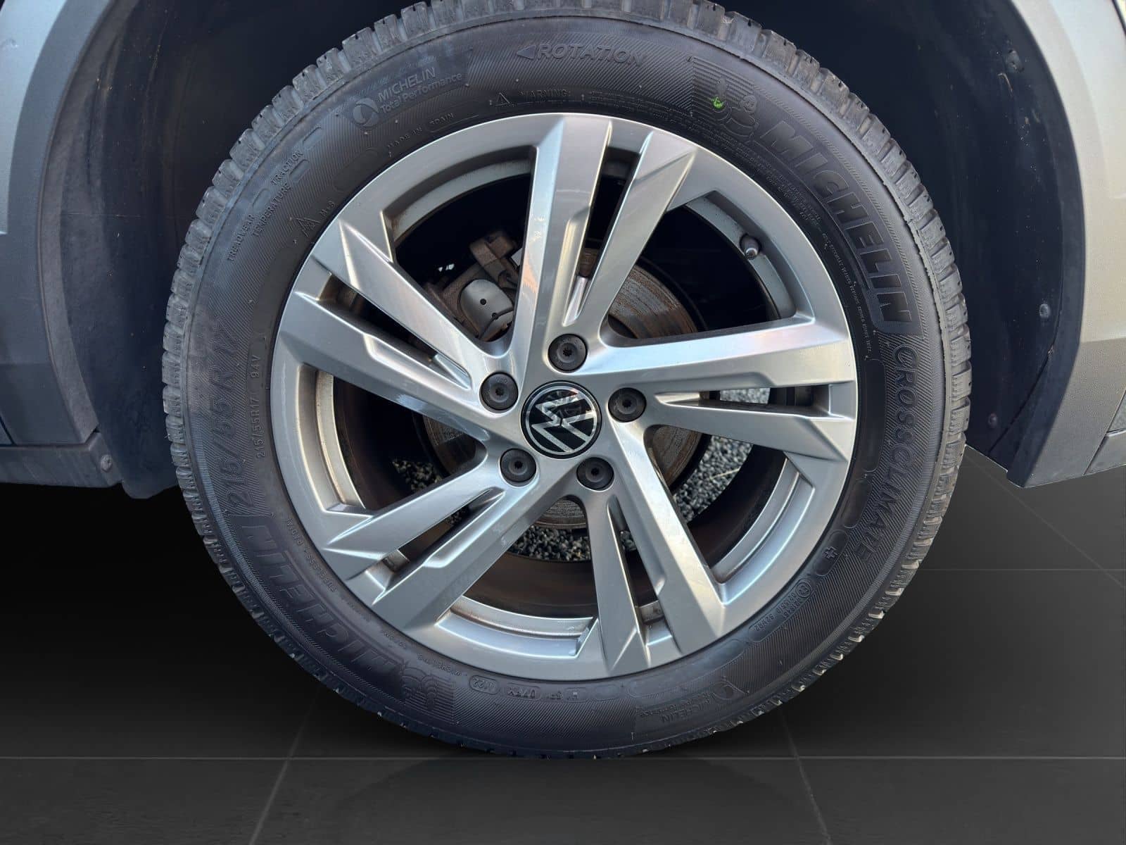 Volkswagen T-Roc 1.0 TSI R-LINE GARANTIE-2028 KAMERA ERGO L foto 7