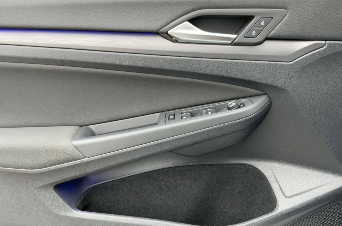 Volkswagen Golf VIII 1.5 TSI STYLE 5JG+ACC+AHK+NAVI+APP+SHZ foto 19