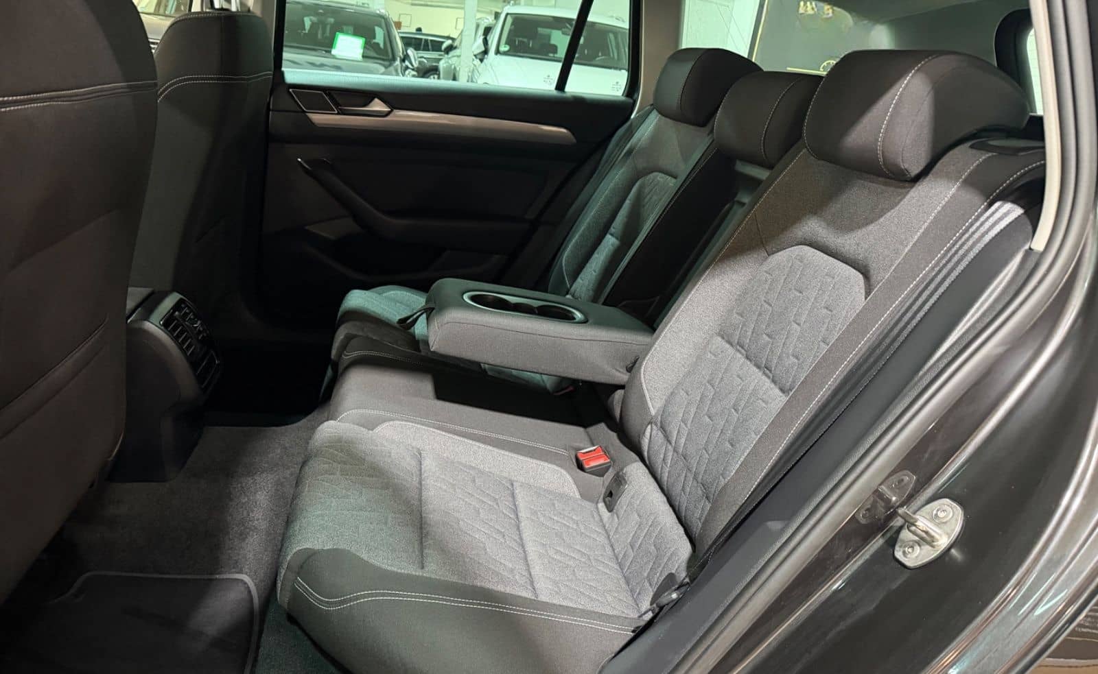 Volkswagen Passat Variant Business 2.0TDI DSG/AHK/ACC/CAM foto 15