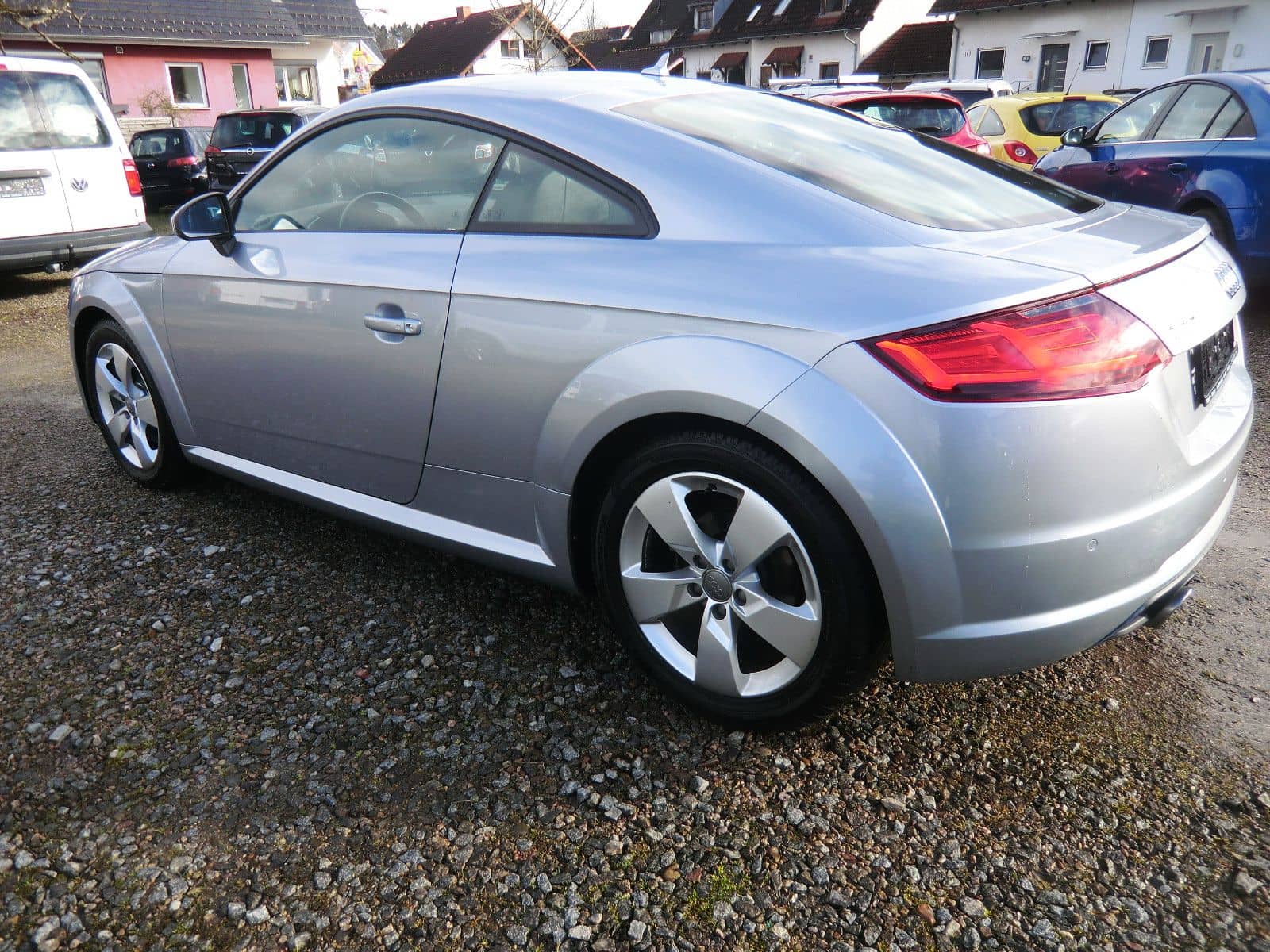 Audi TT Coupe 1.8 TFSI foto 4