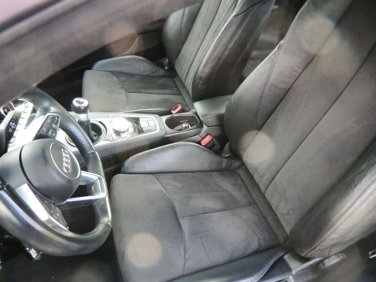 Audi TT Coupe 1.8 TFSI foto 10