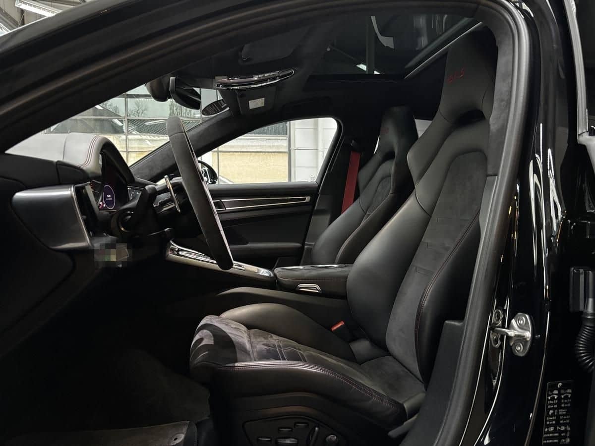 Porsche Panamera 4.0 GTS Matrix SportAga HUD Pano foto 10