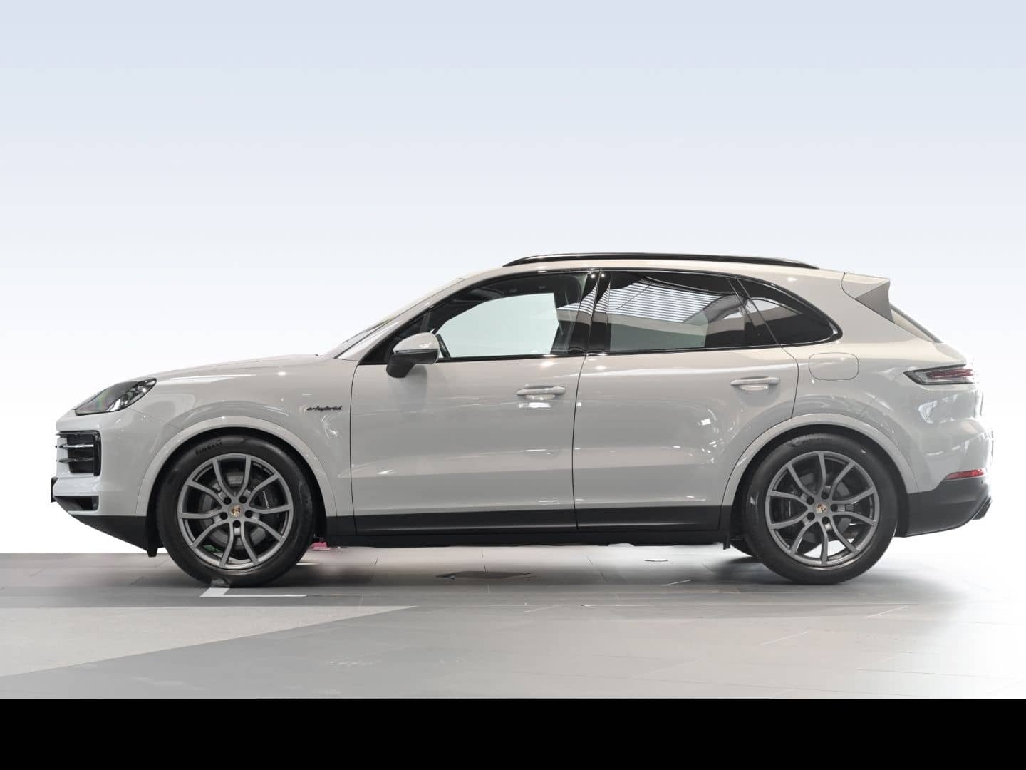 Porsche Cayenne E-Hybrid kreide AHK PANO LUFT Bose Surro foto 2