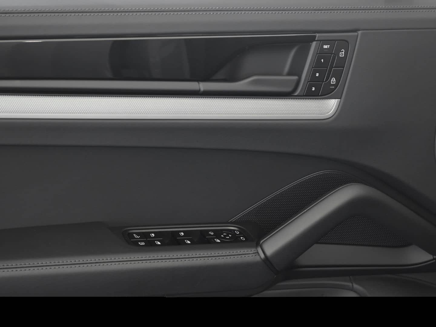 Porsche Cayenne E-Hybrid kreide AHK PANO LUFT Bose Surro foto 13